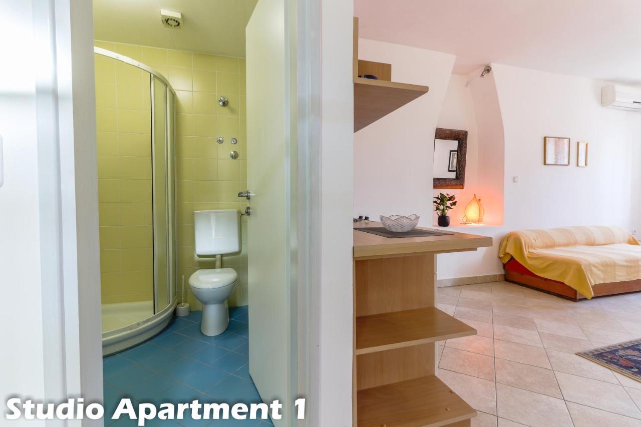 Art Apartments Vrsar Exterior foto